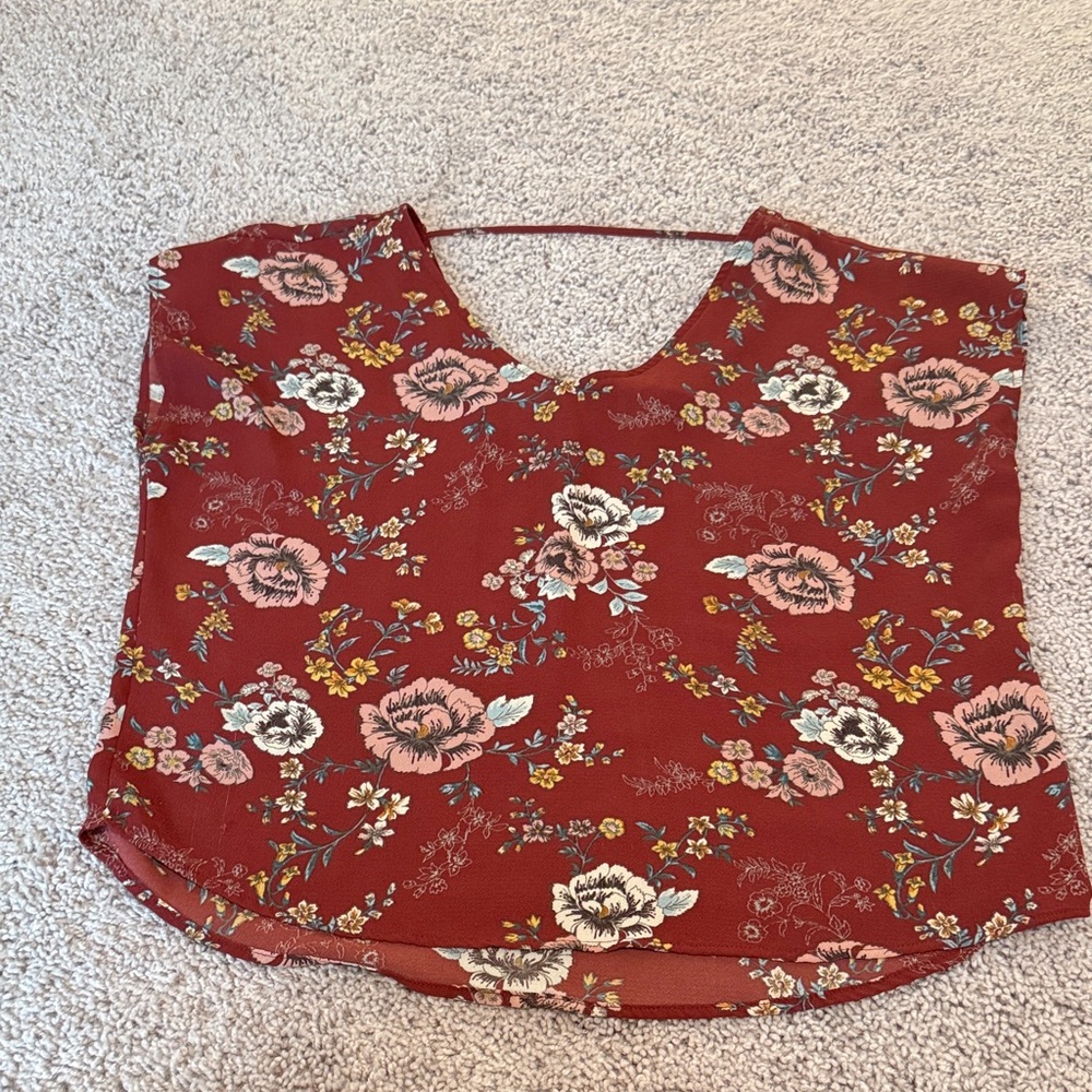 Forever 21 Red Floral V-Neck Blouse